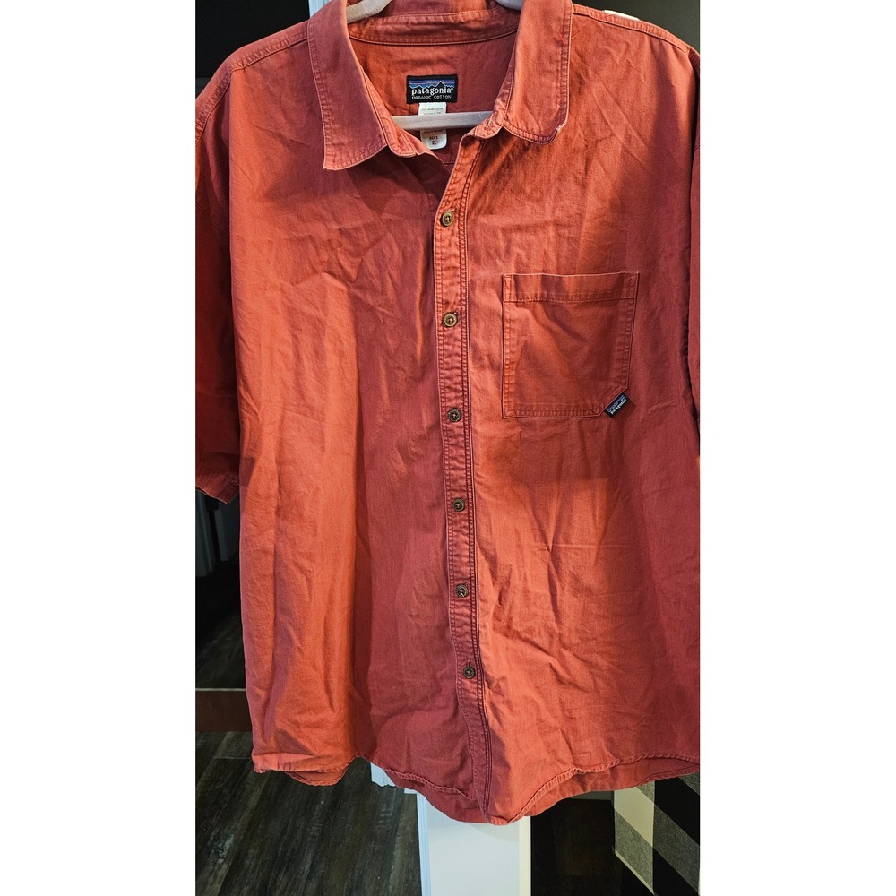 Vintage Patagonia Mens XL Organic Cotton Short Sleeve Button Down Shirt Orange